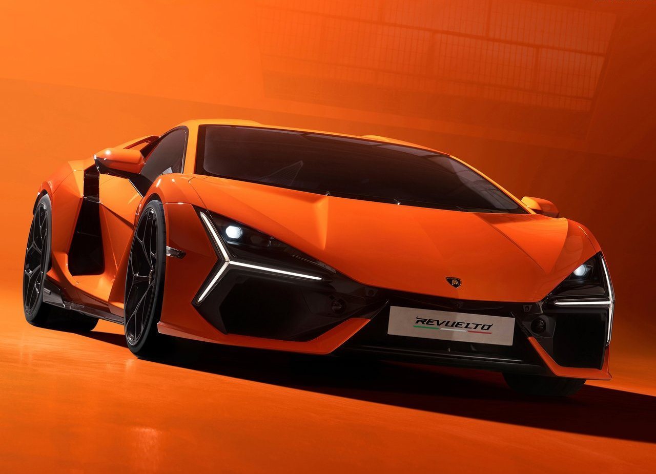 黄色 Lamborghini Revuelto 豪车体验